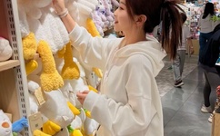 日韩寂寞的妹妹在线播放